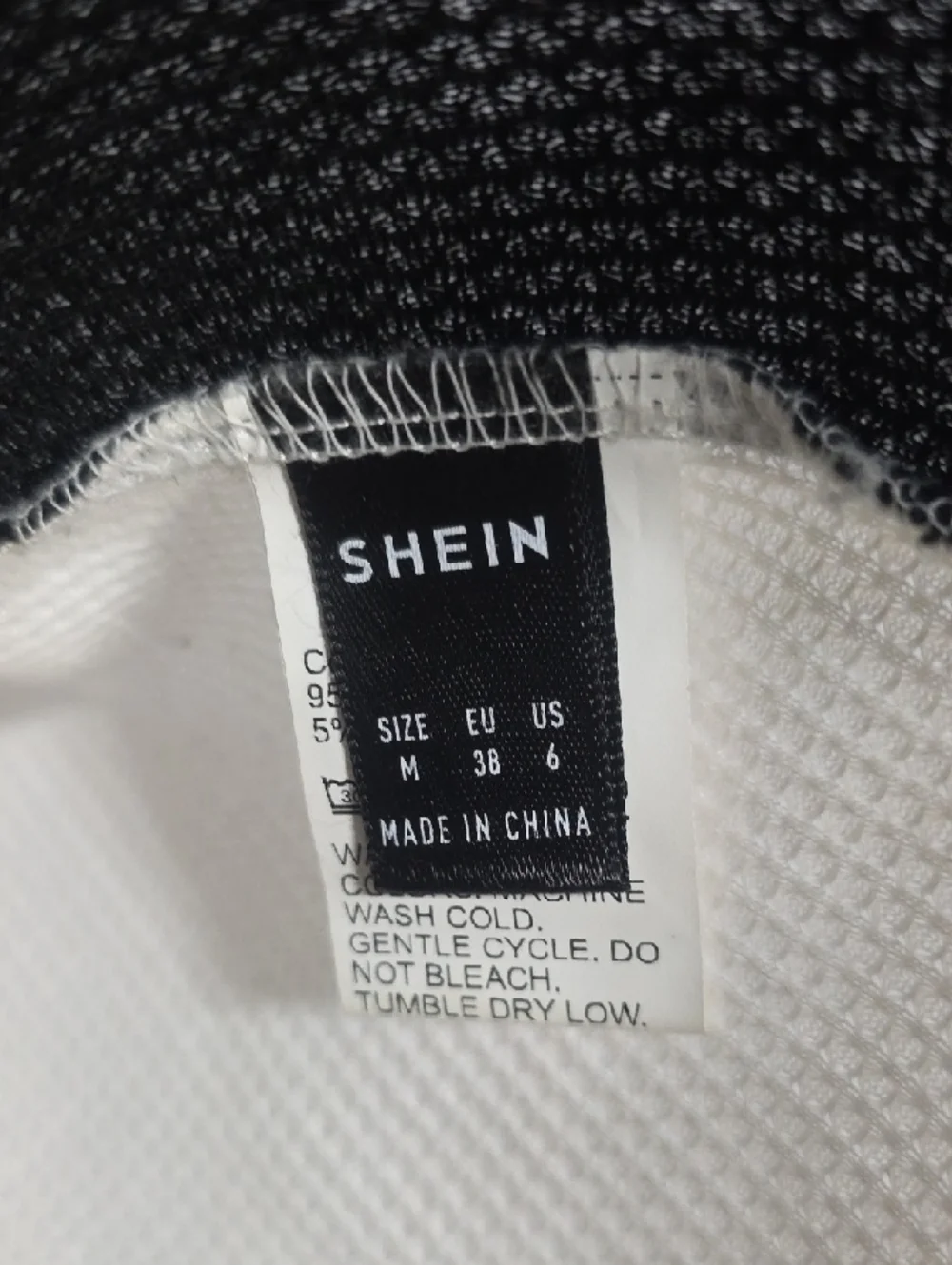 SHEIN Boho Colorblock Waffle Knit Top - Picture 2 of 7